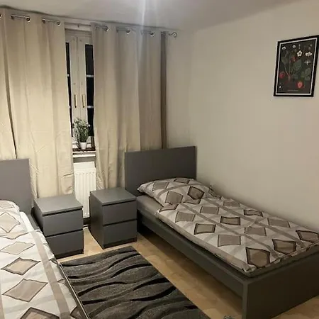 Grosses Haus In Neu Moebiliert Holiday home Julich