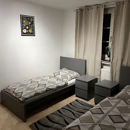 Holiday home Grosses Haus In Neu Moebiliert Julich