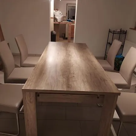 Grosses Haus In Neu Moebiliert Semesterbostad Jülich