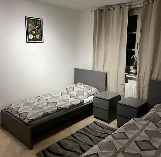 펜션 Grosses Haus In Neu Moebiliert 줄리흐