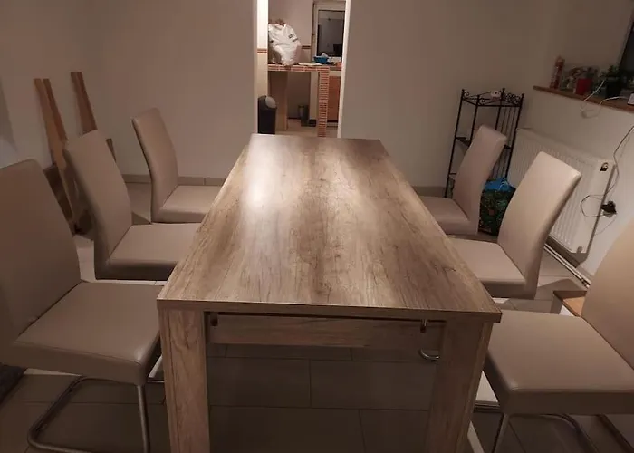 Grosses Haus In Neu Moebiliert 펜션 줄리흐