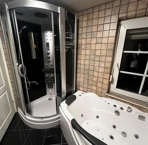 Feriehus Grosses Haus In Neu Moebiliert *